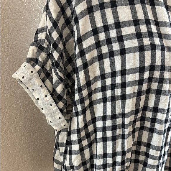 Madewell Courier Button-Back Shirt in Plaid With Polka Dot Cuff Sleeve - Picture 4 of 9